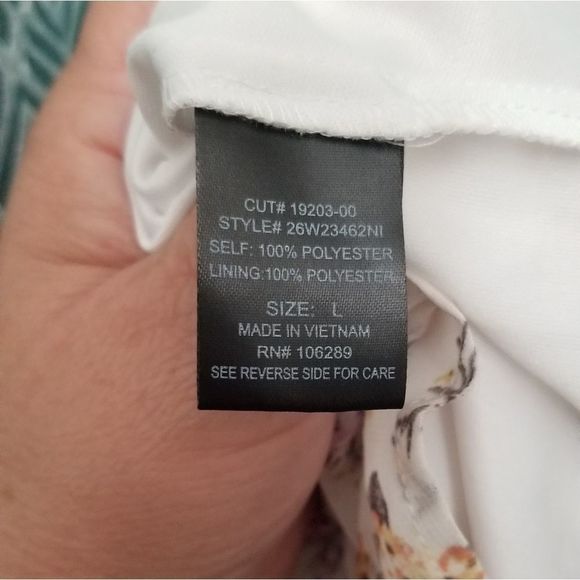 Trixxi Romper - Picture 3 of 4